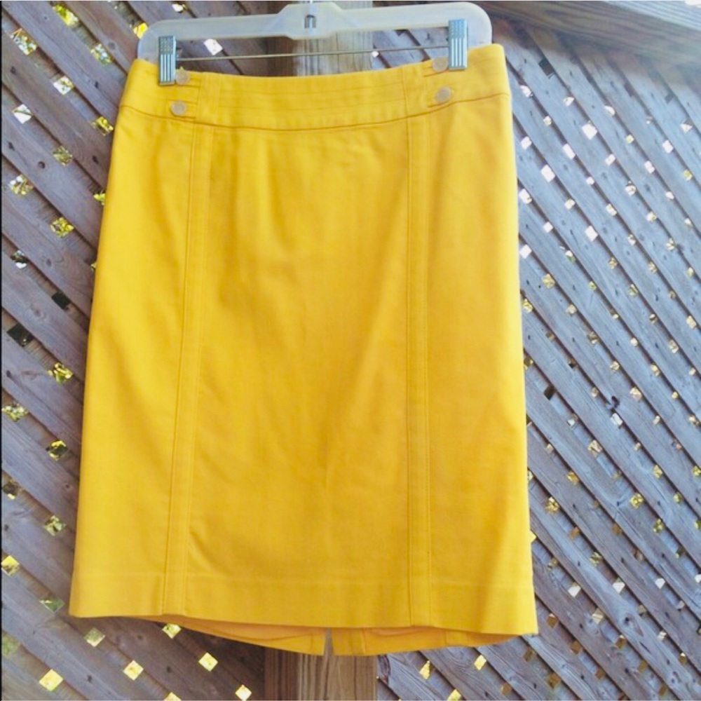 🔅 Yellow LOFT Pencil Skirt🔅